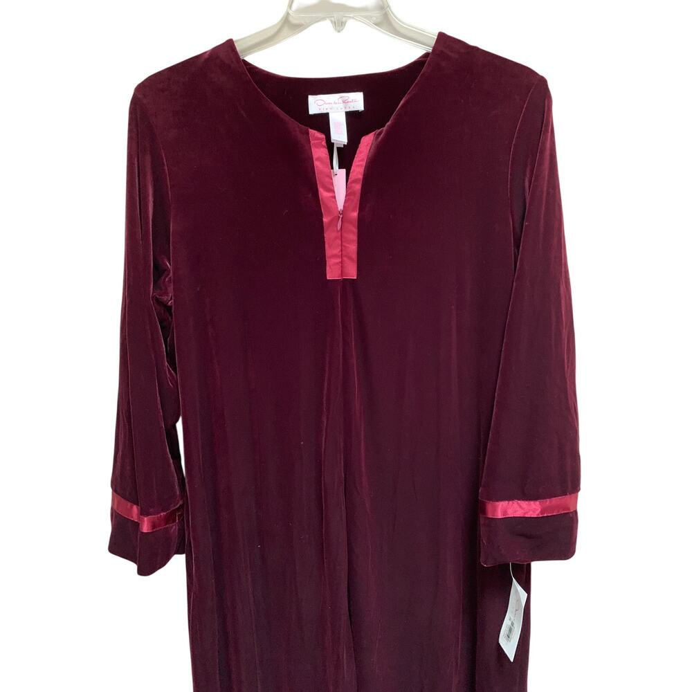 Woman's Full Length 1/2 Zip Oscar de la Renta House Coat 1/2 Zip Wine Color L - Picture 3 of 6